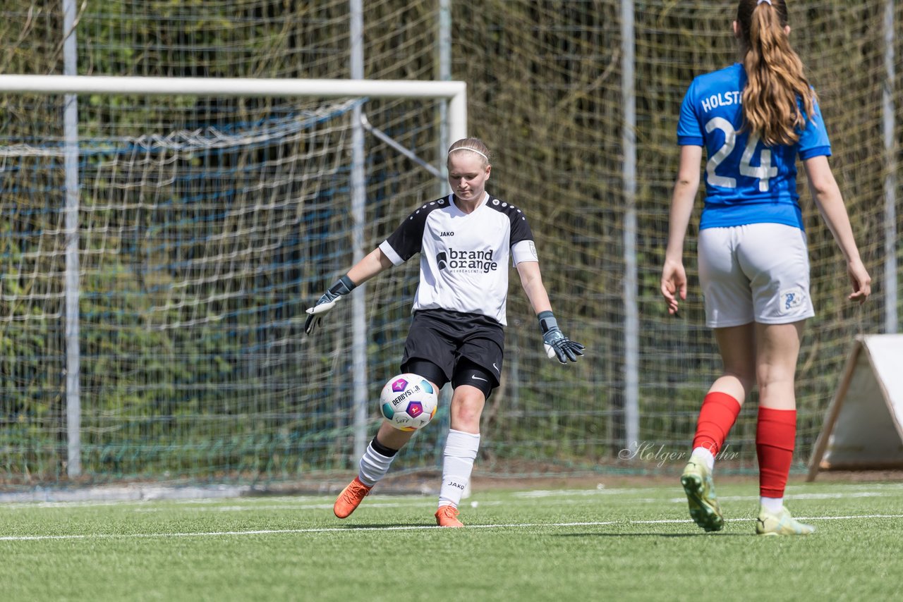 Bild 285 - wBJ SH-Pokalfinale  Holstein-Kiel - SV Viktoria : Ergebnis: 1:0